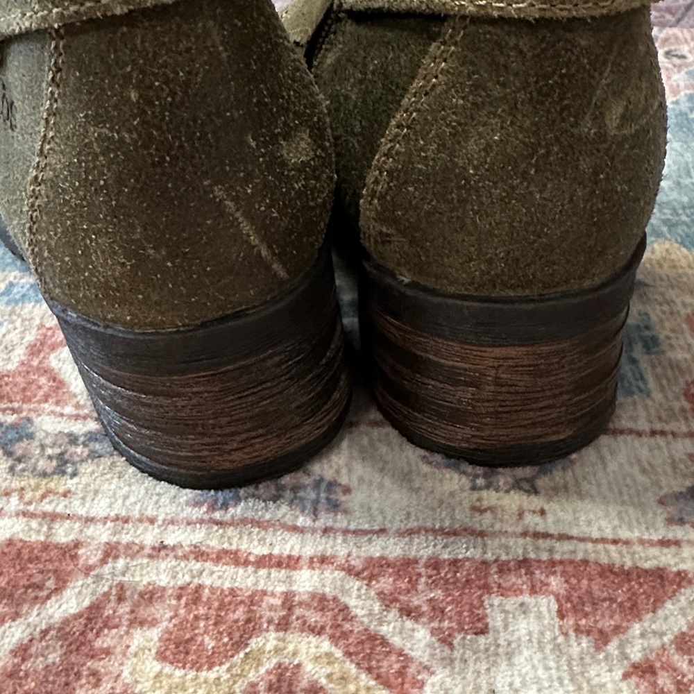 Olive Green Taos Footwear Women's Crave Leather Boot - Picture 4 of 11